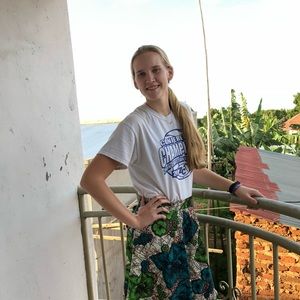 Meet your Posher, Adrianna